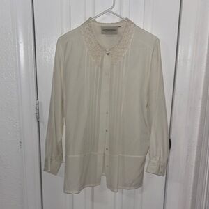 Susan Bristol Cream Blouse with Textured Collar